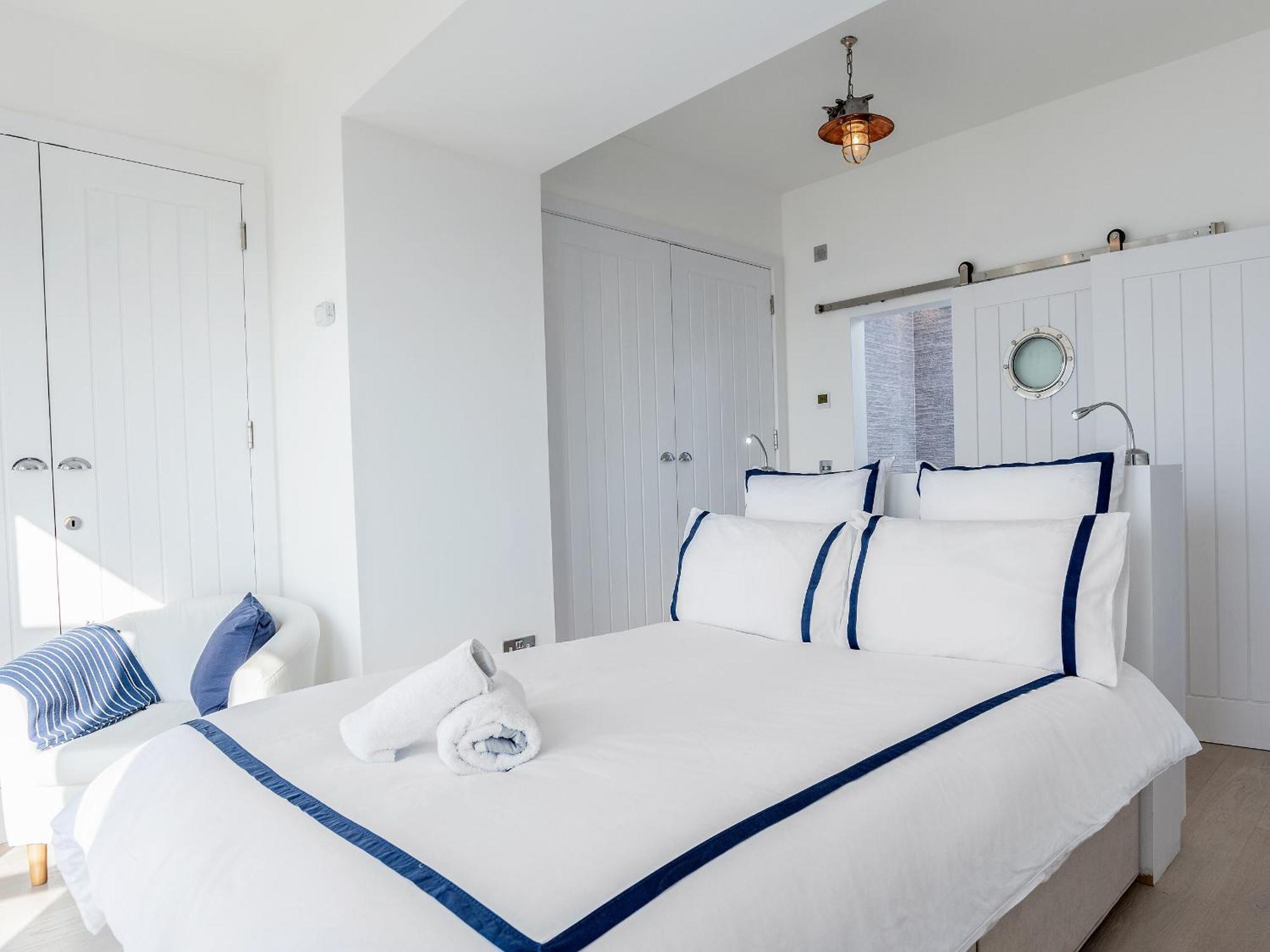 Marina House, Apartment *