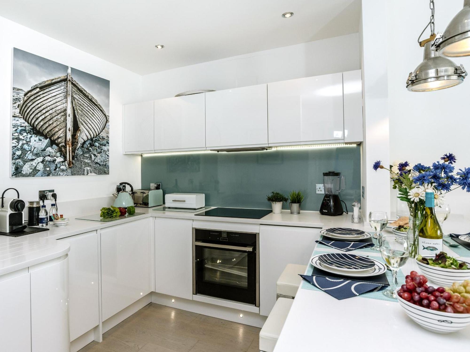Marina House, Apartment