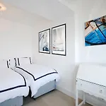 Marina Beach House, Torquay